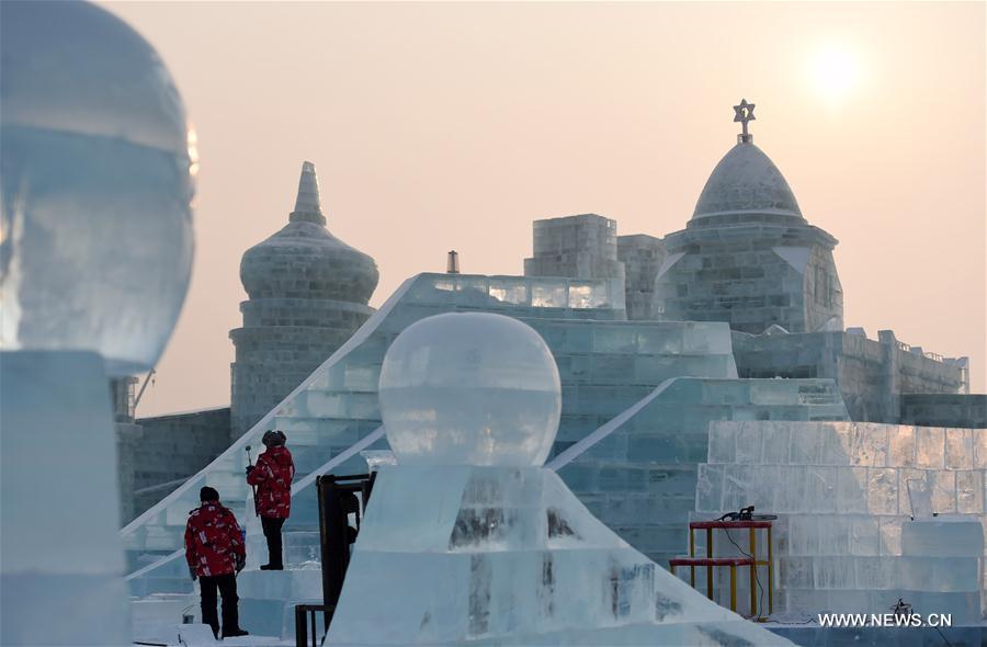 CHINA-HARBIN-ICE SCULPTURE-COMPETITION (CN)