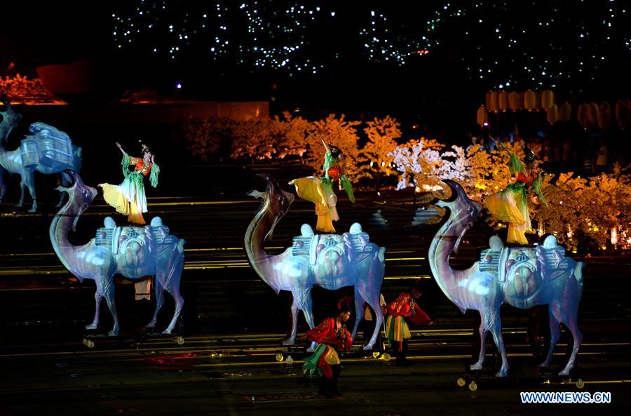 CHINA-SHAANXI-XI'AN-LIGHT SHOW (CN)