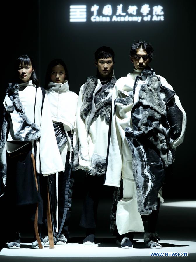 CHINA-BEIJING-GRADUATE-FASHION WEEK (CN)