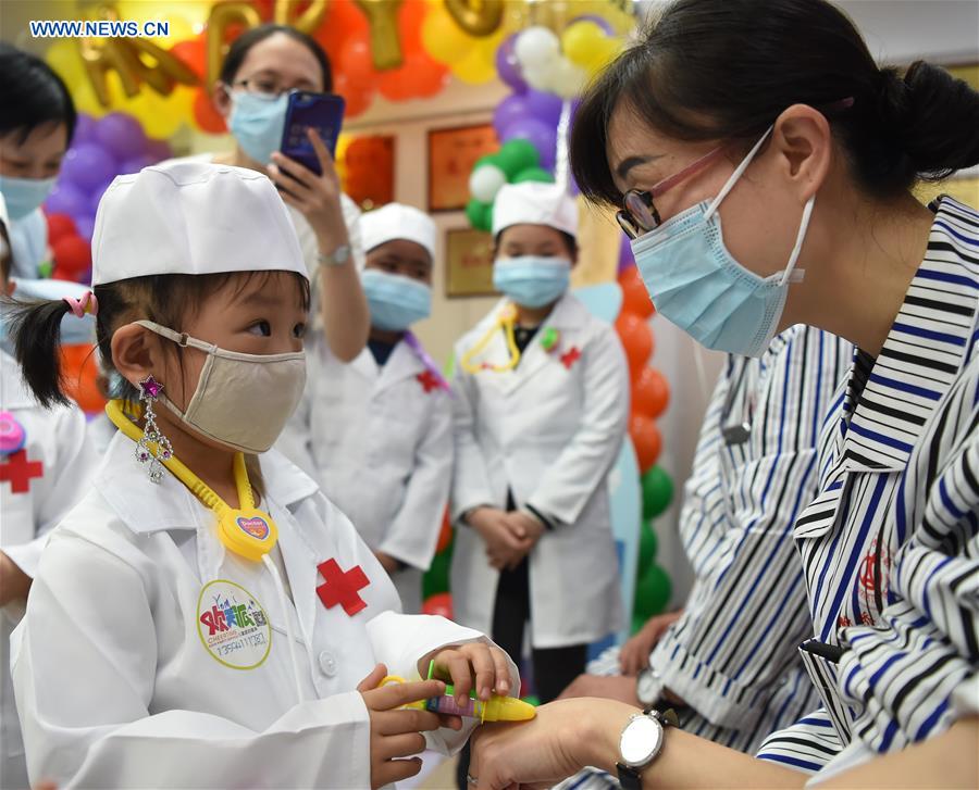 CHINA-CHONGQING-LEUKEMIA-ROLE PLAY (CN)