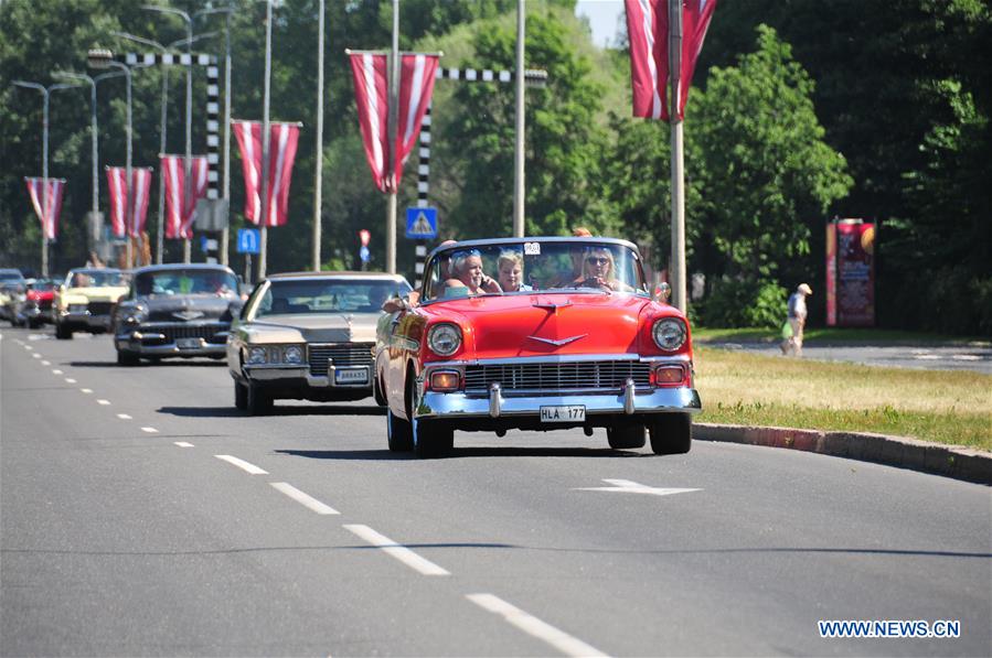 LATVIA-JURMALA-CLASSIC CAR CRUISE PARADE