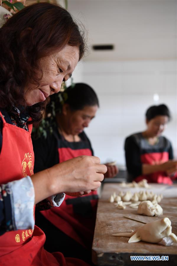 CHINA-SHANXI-LANXIAN-HANDICRAFT-DOUGH MODELLING (CN)