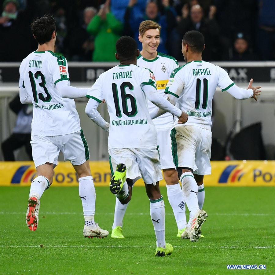 (SP)GERMANY-MOENCHENGLADBACH-SOCCER-BUNDESLIGA-MOENCHENGLADBACH VS STUTTGART