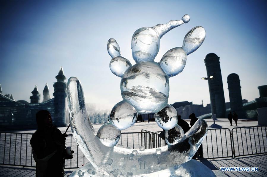 CHINA-HARBIN-ICE SCULPTURE (CN)