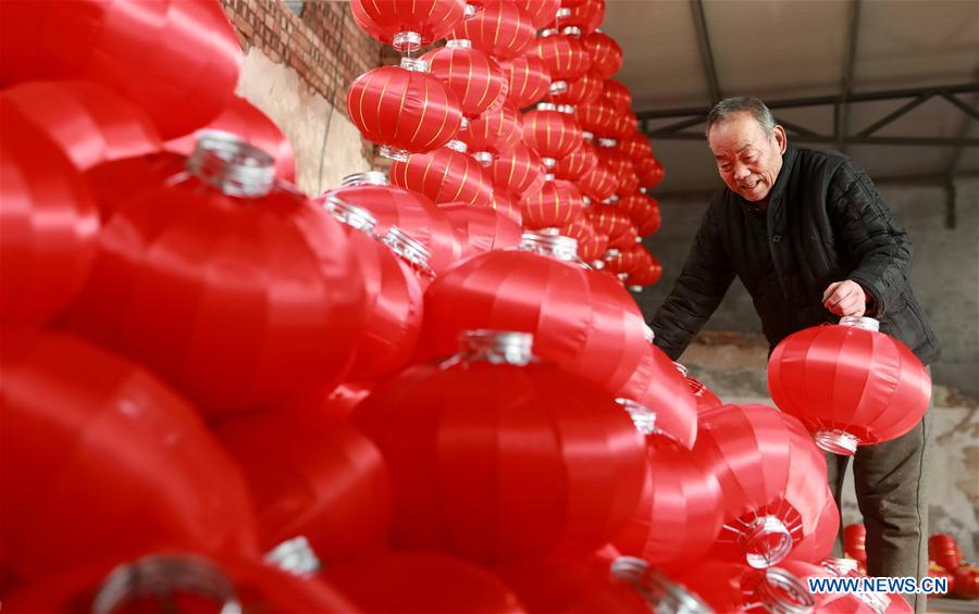 #CHINA-HEBEI-XINGTAI-RED LANTERN-MAKING (CN)