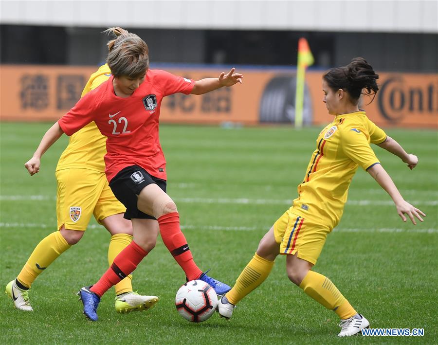 (SP)CHINA-WUHUA-FOOTBALL-WOMEN-SOUTH KOREA VS ROMANIA