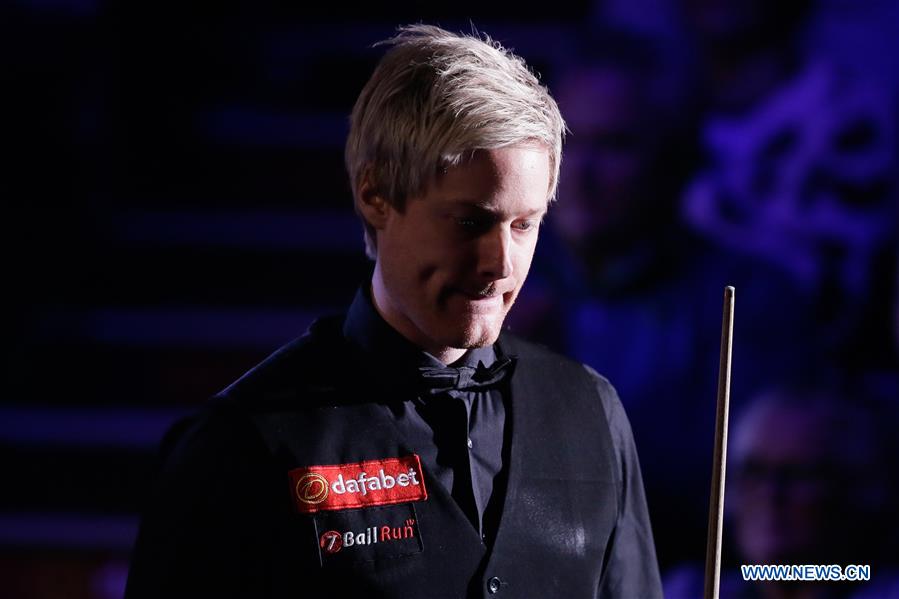 (SP) BRITAIN-LONDON-SNOOKER-MASTERS 2019-ROBERTSON VS HAWKINS