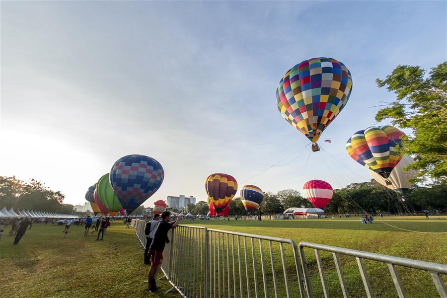 MALAYSIA-PENANG-HOT AIR BALLOON FESTIVAL 