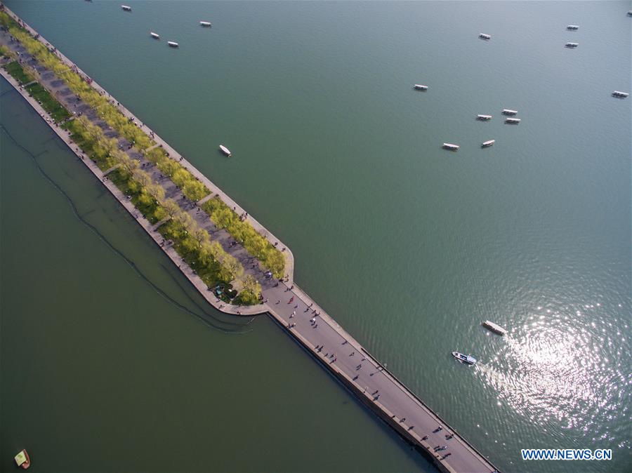 CHINA-ZHEJIANG-HANGZHOU-WEST LAKE-SCENERY (CN)