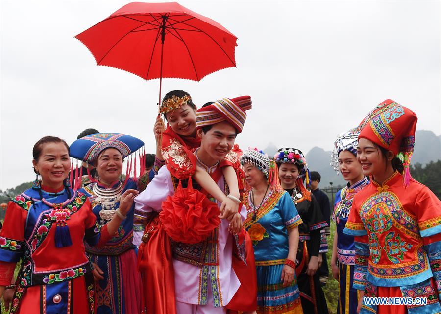 CHINA-GUANGXI-DU'AN-WEDDING CUSTOM (CN)