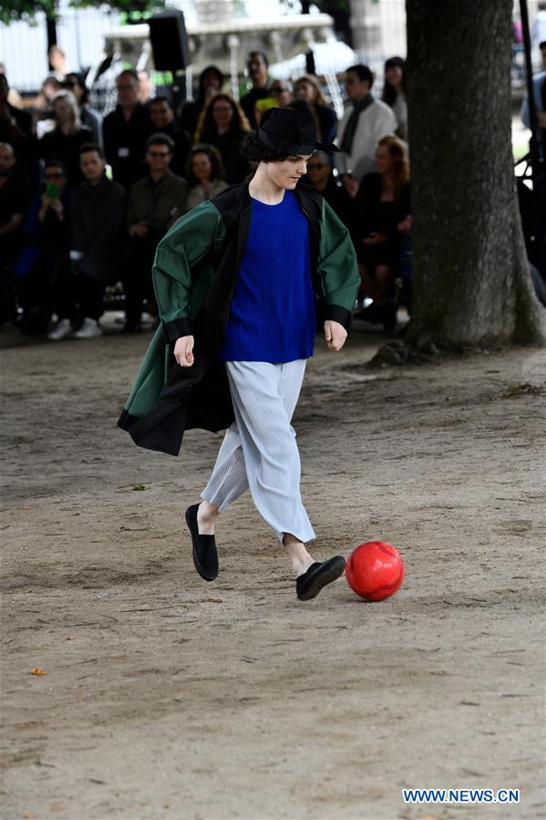 FRANCE-PARIS-MEN'S FASHION WEEK-ISSEY MIYAKE