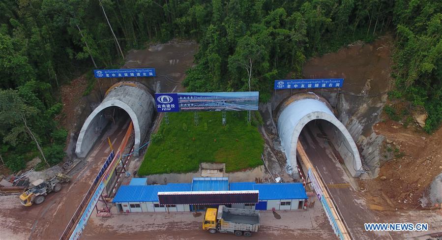 LAOS-VIENTIANE-VANGVIENG-EXPRESSWAY