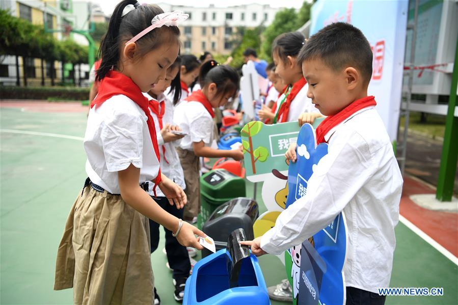 CHINA-HEFEI-SCHOOL-GARBAGE SORTING (CN)