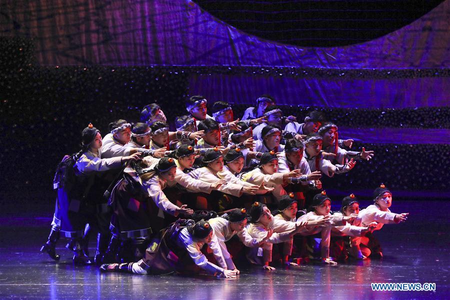 CHINA-GANSU-LANZHOU-DANCE PERFORMANCE (CN)