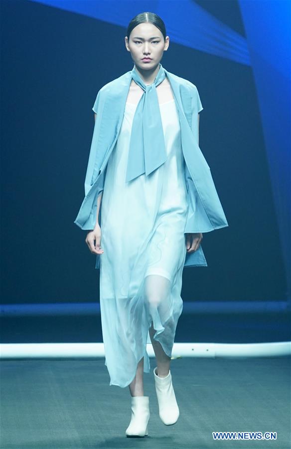 CHINA-BEIJING-FASHION WEEK (CN)