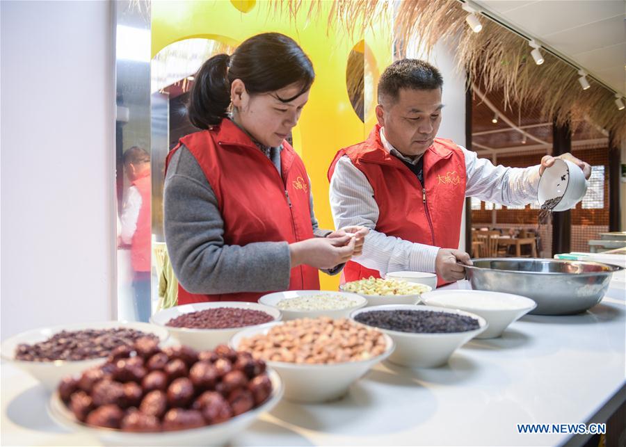 CHINA-ZHEJIANG-YUYAO-LABA FESTIVAL-PORRIDGE (CN)