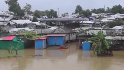 天灾！暴雨倾盆 孟加拉国难民村30万人被困